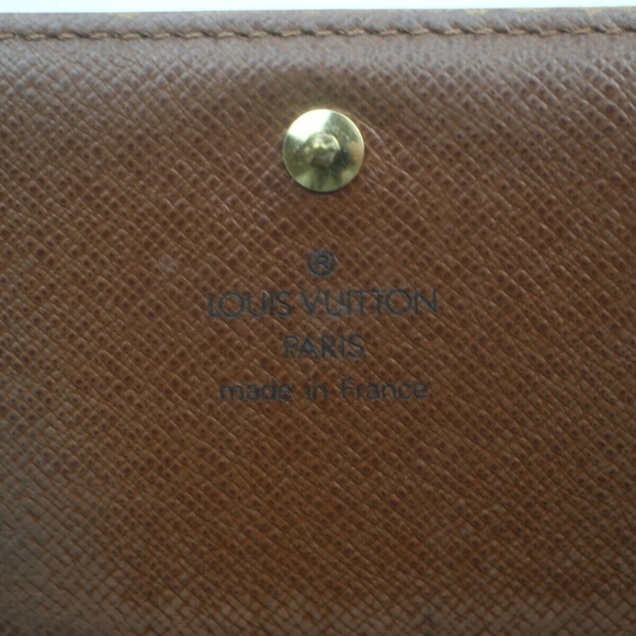 Louis Vuitton Monogram Wallet - Picture 5 of 8